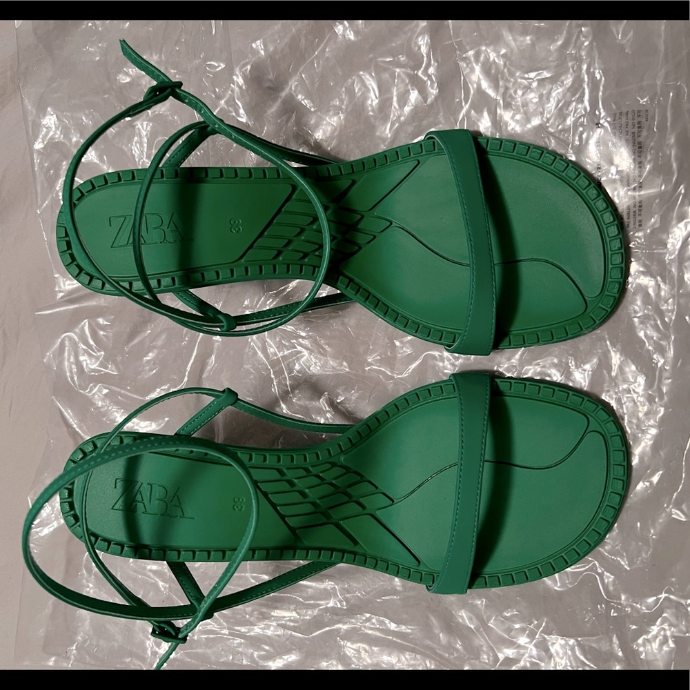 Zara Green Sandal Heels Size 39 (Size 8 U.S)